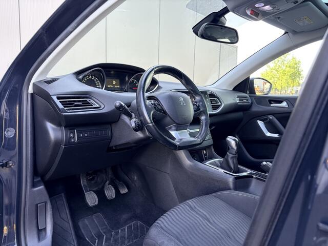 Peugeot 308 SW 1.2 PureT - pano - airco - cruise - navi - nap! - trekhaak -