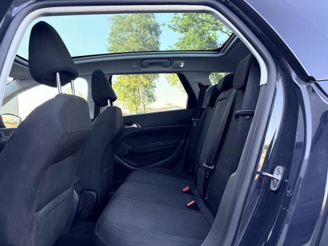 Peugeot 308 SW 1.2 PureT - pano - airco - cruise - navi - nap! - trekhaak -