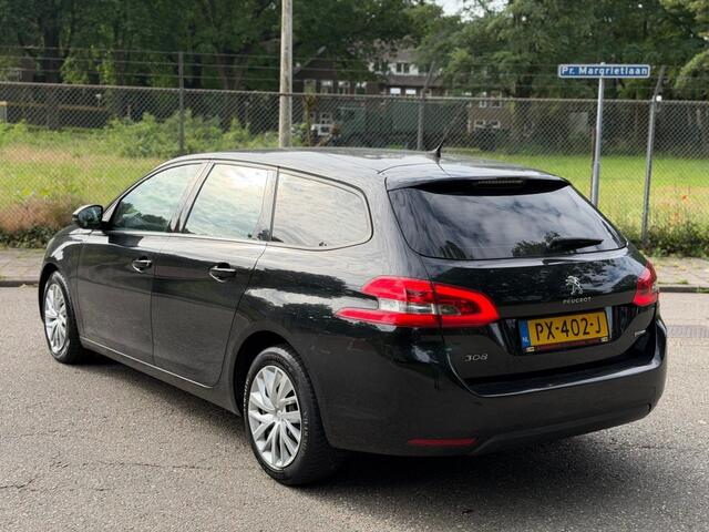 Peugeot 308 1.2 Benzine D-riem is vervangen - Navi !!!