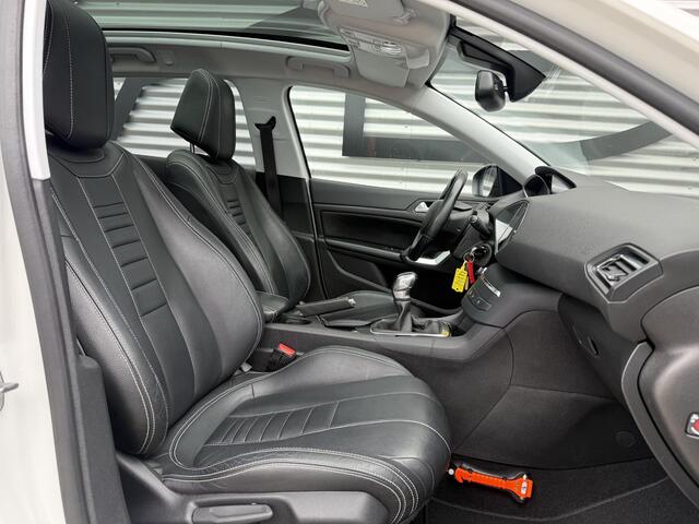 Peugeot 308 SW 1.2 PureTech Blue Lease Executive 2e Eigenaar|Navi|Clima|Cruise|Pano|Trekhaak|Carplay|PDC V+A|D-riem vv in2024|N.A.P|APK tot 04-2027