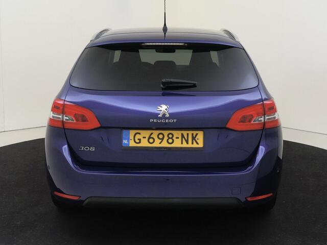 Peugeot 308 SW 1.2 PureTech Allure | cruise control | electronic climate control | Panoramadak | Navigatiesysteem full map |