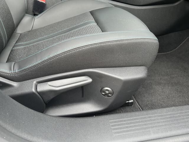 Peugeot 308 SW 130PK 6-Bak Active Pack Business, Navigatie, Stoelverwarming, Lichtmetaal, All season banden