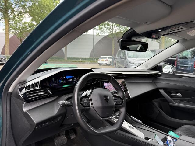 Peugeot 308 SW 1.6 Plug-in Hybrid 180 Allure PHEV | VAN: 26.900,- VOOR: 24.877,- UW WKVOORDEEL: 2.023,- | STOELVERWARMING| DEALER ONDERHOUDEN| DODE HOEK SENSOR| ACHTERUITRIJCAMERA| RIJKLAARPRIJS INCL. 12 MND BOVAG GARANTIE|