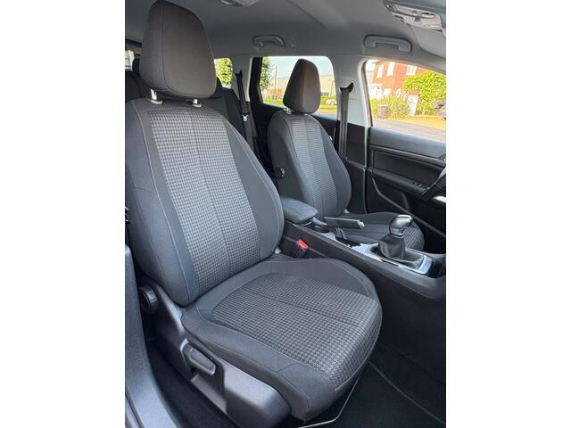 Peugeot 308 1.2 Allure Distributie V.V. Xenon Sensoren Velgen
