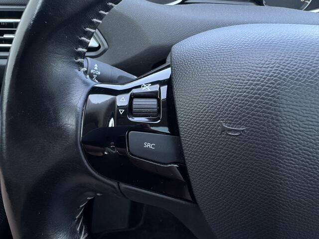 Peugeot 308 1.2 PureTech Blue Lease Executive ? Panorama dak ? Carplay ? Rijklaar ?
