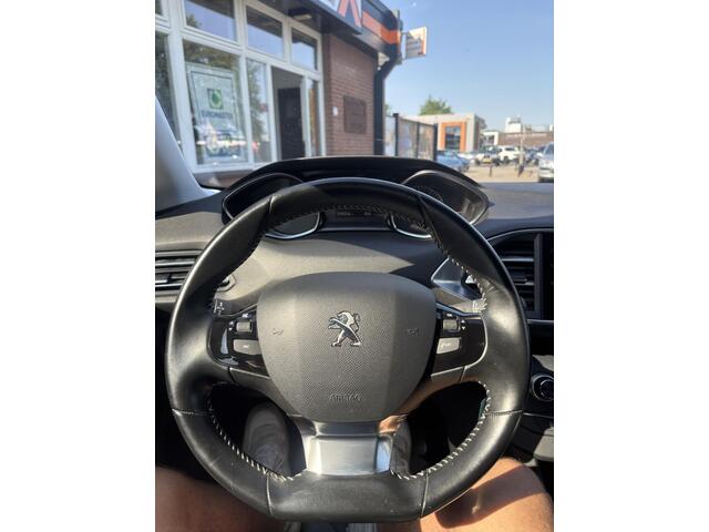 Peugeot 308 1.2 PureTech Allure |Dealer Onderhouden|2e eigenaar|