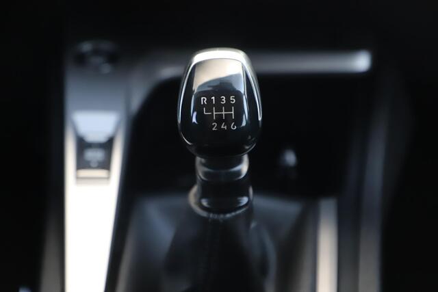 Peugeot 308 1.2 PureTech Active Pack Business 110PK Navigatie Carplay Android Climate Cruise Control