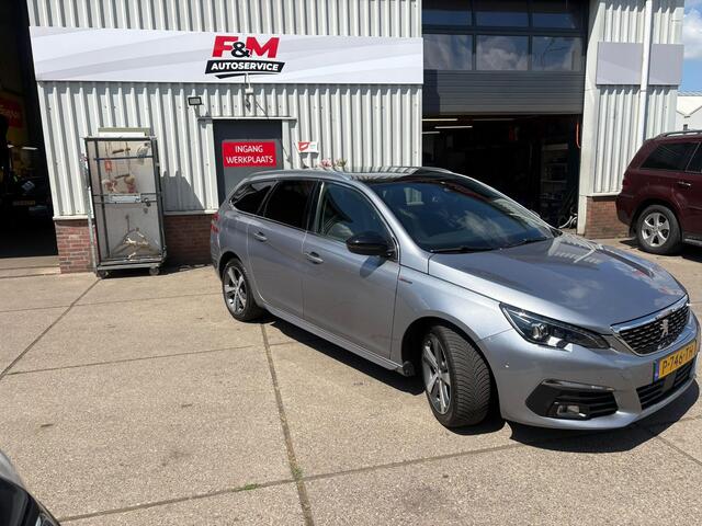 Peugeot 308 SW 1.2 PureTech GT-line Automaat, Clima, cruise, pano, massage, trekhaak Distributieriem is vervangen!