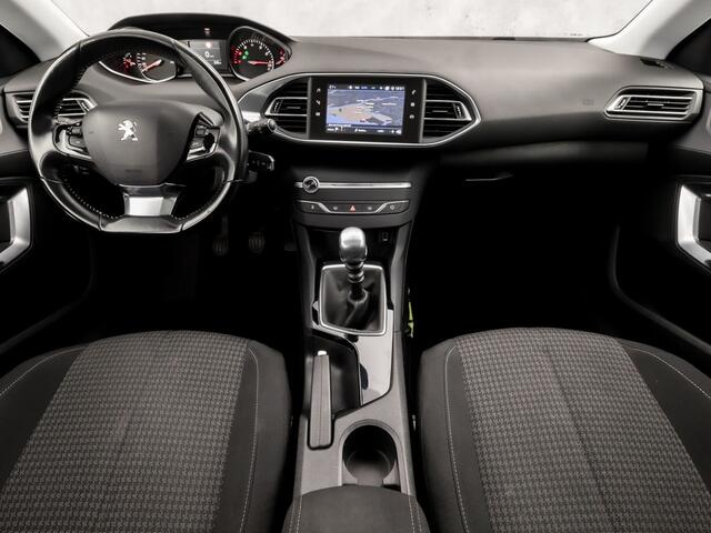 Peugeot 308 SW 1.2 PureTech Sport (PANORAMADAK, APPLE CARPLAY, GROOT NAVI, PARKEERSENSOREN, GETINT GLAS, SPORTSTOELEN, LANE ASSIST, CRUISE, NIEUWSTAAT)