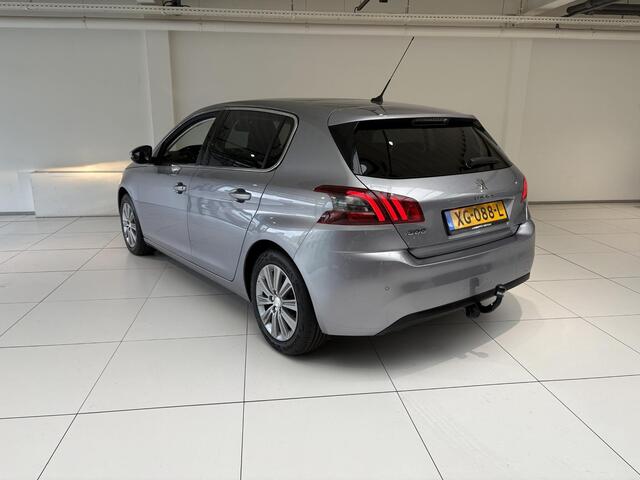 Peugeot 308 1.2 PureTech Allure | 130pk | Panoramadak | Trekhaak | Climate Control | Parkeersensoren |