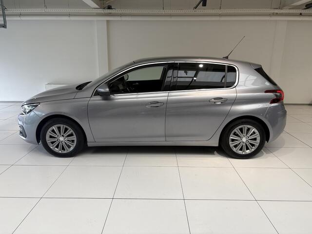 Peugeot 308 1.2 PureTech Allure | 130pk | Panoramadak | Trekhaak | Climate Control | Parkeersensoren |
