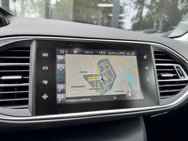 Peugeot 308 1.6HDi Executive*Panorama*Navi*EXPORT/EX.BPM*