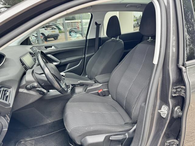Peugeot 308 1.6HDi Executive*Panorama*Navi*EXPORT/EX.BPM*