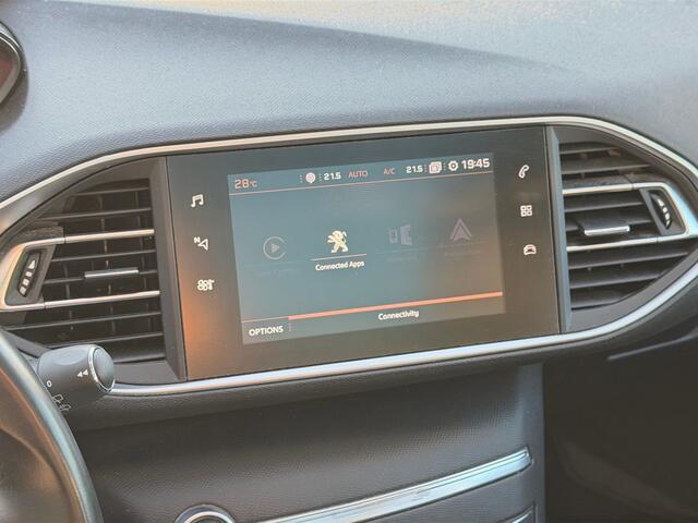 Peugeot 308 SW 1.2 PureTech Blue Lease Executive- Panoramadak, Carplay, Android Auto, Xenon Led, Lane Assist