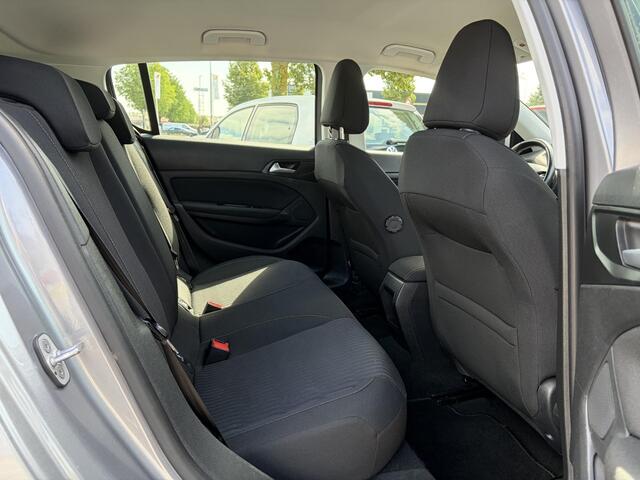 Peugeot 308 1.2 PureTech Active 2e Eigenaar,D-riem vv in 2024,Navi,Trekhaak,Clima,Cruise,Pdc,Dealer Onderhouden,Lm velgen,Recent beurt gehad,N.A.P,Apk tot 05-2027