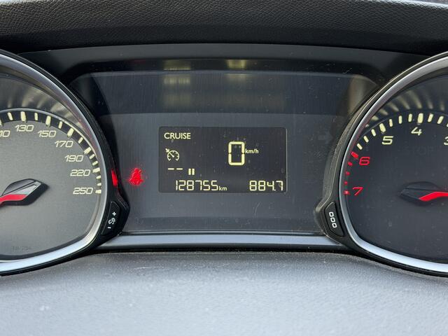 Peugeot 308 SW BWJ 2020 | 1.2T 111PK ACTIVE | CLIMA | NAVI | CARPLAY | CRUISE | LICHTMETAAL | PDC | PRIVACY GLASS |
