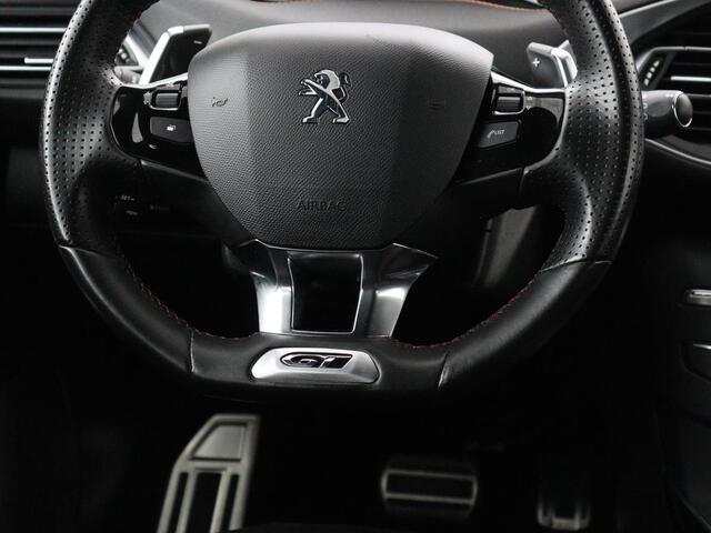 Peugeot 308 1.2 PureTech Blue Lease GT Panoramadak | 360 camera | Adaptive cruise | Carplay | Navigatie | DAB+ | Dodehoek herkenning | Sfeerverlichting | Climate control | Stoelverwarming
