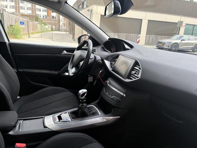 Peugeot 308 SW 1.2 P.T B Lease Executive NIEUWE DISTRIBUTIE.