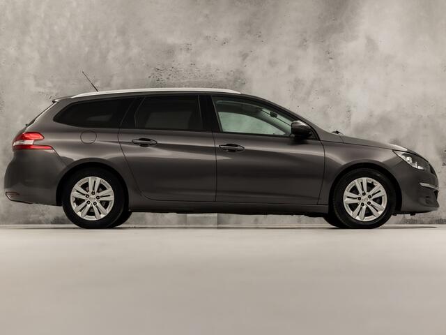 Peugeot 308 SW 1.2 PureTech Sport (PANORAMADAK, NAVIGATIE, PARKEERSENSOREN, SPORTSTOELEN, GETINT GLAS, CRUISE, LM VELGEN, NIEUWSTAAT)