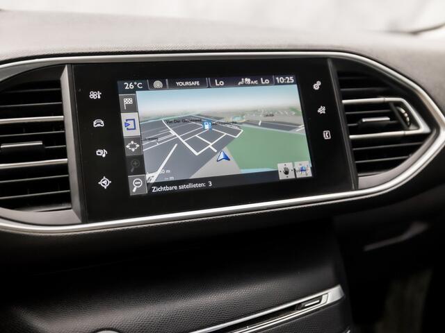 Peugeot 308 SW 1.2 PureTech Sport (PANORAMADAK, NAVIGATIE, PARKEERSENSOREN, SPORTSTOELEN, GETINT GLAS, CRUISE, LM VELGEN, NIEUWSTAAT)