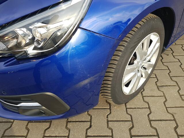 Peugeot 308 SW 1.2 PureTech Blue Lease Executive