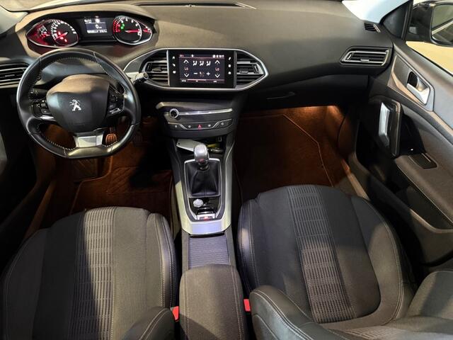 Peugeot 308 1.2 PURETECH ALLURE l NAP l CAMERA l NW DISTRI l CARPLAY l PANO l