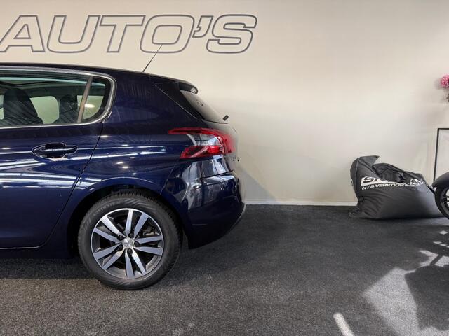 Peugeot 308 1.2 PURETECH ALLURE l NAP l CAMERA l NW DISTRI l CARPLAY l PANO l