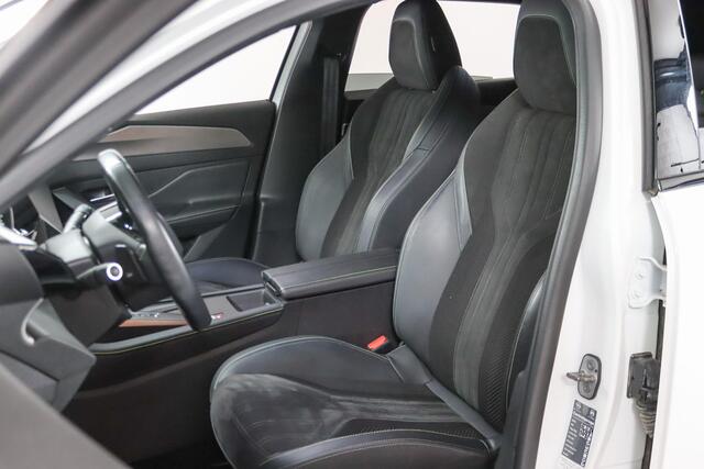 Peugeot 308 1.6 Plug-in Hybrid 180 GT-Line 360camera, DAB, Alcantara, Apple Carplay/Android Auto,
