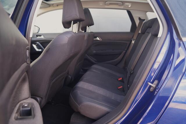 Peugeot 308 SW 1.2 PureTech 130pk Premium -PANO-ECC-CAM-TREKHAAK-