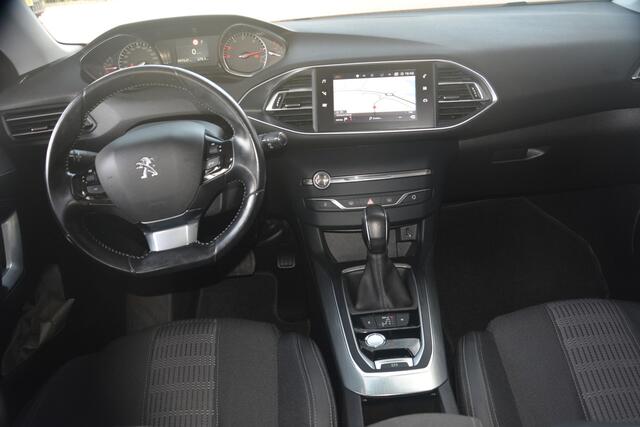 Peugeot 308 SW 2.0 BlueHDI Blue Lease Premium Nederlandse auto 2.0 HDI AUTOMAAT 99547 NAP laatste beurt bij 88118 met oa camera trekhaak pdc navigatie stoelverwarming panorama dak pdc getinte ramen trekgewicht 1400kg geremd