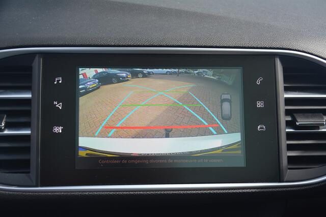 Peugeot 308 SW 2.0 BlueHDI Blue Lease Premium Nederlandse auto 2.0 HDI AUTOMAAT 99547 NAP laatste beurt bij 88118 met oa camera trekhaak pdc navigatie stoelverwarming panorama dak pdc getinte ramen trekgewicht 1400kg geremd
