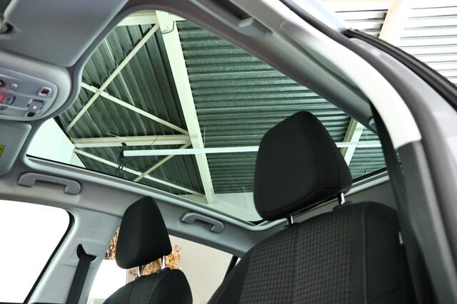 Peugeot 308 1.6 BlueHDi Executive / Panorama / Navi / CarPlay / Cruisecontrol
