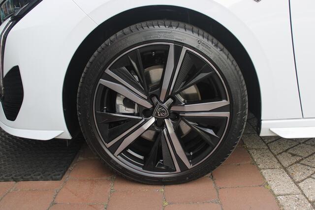 Peugeot 308 SW 1.2 Hybrid 145PK GT AUTOMAAT | PANORAMA SCHUIF/KANTEL DAK | AFNEEMBARE TREKHAAK | NAVIGATIE | SENSATION PACK: FOCAL HIFI SYSTEM (PREMIUM HIFI SYSTEEM MET 10 SPEAKERS)/DRAADLOZE TELEFOONLADER | 360° VISION & DRIVE ASSIST PLUS PACK: ACHTERUITRIJCAMERA 36