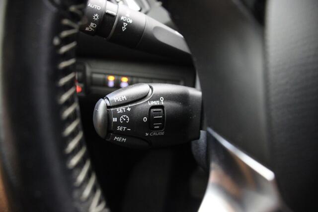 Peugeot 308 SW 1.2 PureTech Premium - Panorama, Carplay, Leer, Stoelverw.