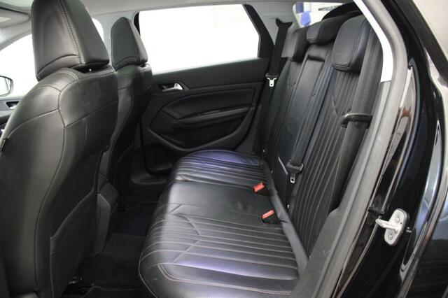 Peugeot 308 SW 1.2 PureTech Premium - Panorama, Carplay, Leer, Stoelverw.
