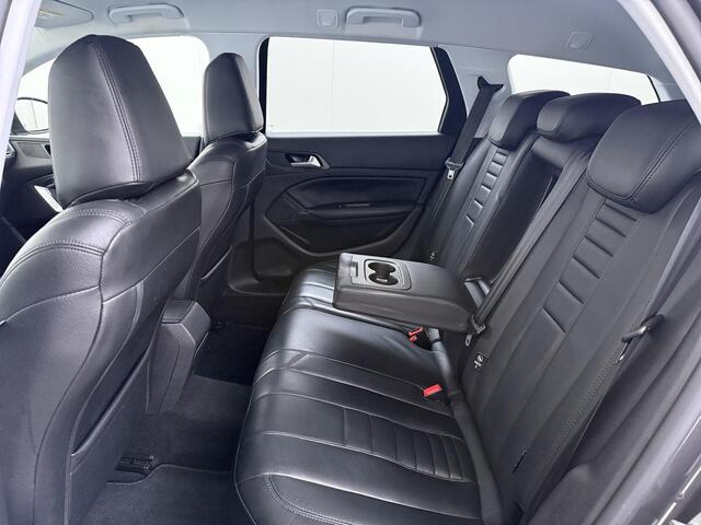 Peugeot 308 SW 1.2 PureTech Blue Lease Premium | Panoramadak | Navigatie | Stoelverwarming | Climate control