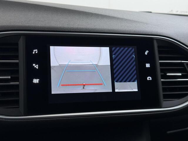 Peugeot 308 SW 1.2 PureTech Blue Lease Premium | Panoramadak | Navigatie | Stoelverwarming | Climate control