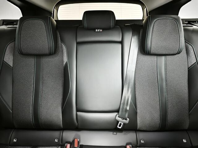 Peugeot 308 SW 1.2 Hybrid 145 e-DCS6 Allure | Navigatie | 360º Camera | Climate Control | Apple CarPlay / Android Auto |