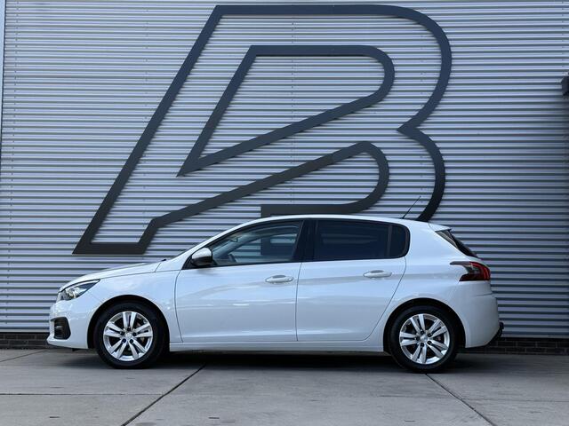 Peugeot 308 1.2 PureTech Blue Lease Executive 2e Eigenaar|Navi|Pano|Carplay|Clima|Cruise|PDC|Trekhaak|D-riem vv in 2026|N.A.P|Nieuwe APK bij Aflevering