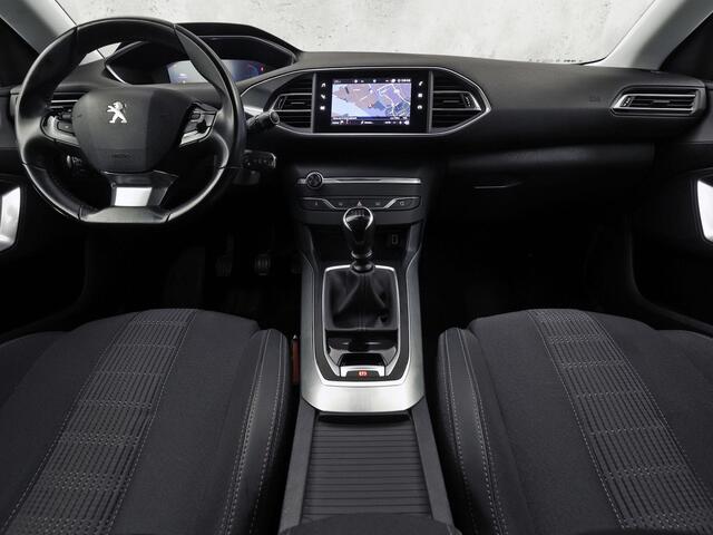 Peugeot 308 SW 1.2 PureTech Premium Sport (VIRTUAL COCKPIT, APPLE CARPLAY, GROOT NAVI, 360 CAMERA, SPORTSTOELEN, LEDER, TREKHAAK, GETINT GLAS, NIEUWSTAAT)