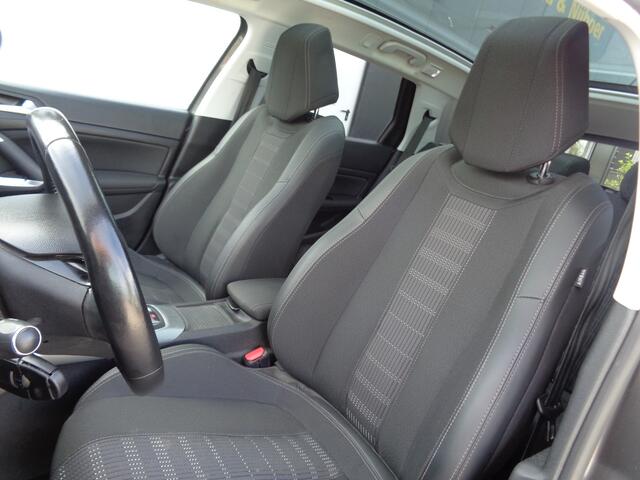 Peugeot 308 SW 1.2 PureTech Blue Lease Premium,Camera,Panodak,Trekhaak!