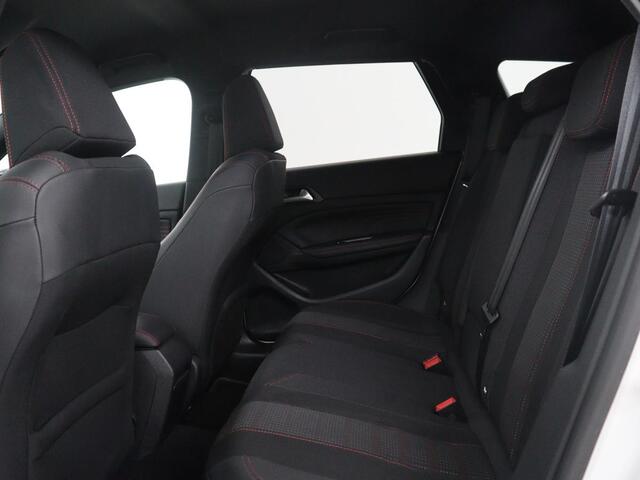 Peugeot 308 SW 1.2 PureTech GT-line | Half leder | Cruise control | Carplay | Navigatie | Camera | Park assist | Climate control | 17" velgen