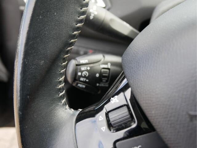 Peugeot 308 SW 1.2 PureTech Blue Lease Executive
