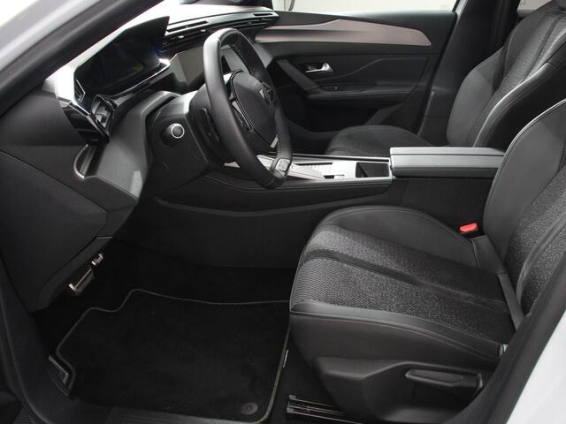 Peugeot 308 1.2 PureTech 130pk GT Automaat Climate control Adaptive cruise control Parkeersensoren Achteruitrijcamera Navigatie Voorstoelen verwarmd LED Apple Carplay/ Android Auto