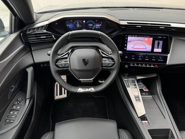 Peugeot 308 SW Plug-in Hybrid 225 GT | Schuifdak | Stoelverwarming | Memory Seats | Keyless | Dodehoekdetectie | Carplay/Android Auto | Unieke km stand |