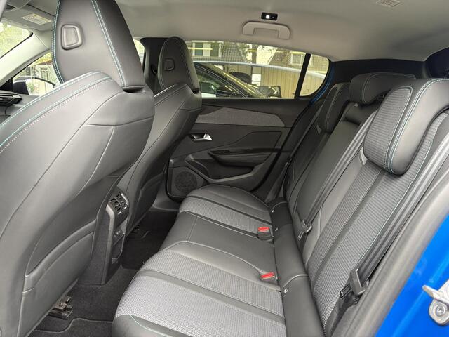 Peugeot 308 1.2T 130pk Allure Pack Business | Dodehoek detectie | Adaptieve Cruise | Keyless | Achteruitrijcamera | LED Verlichting | Parkeersensoren | Navigatie