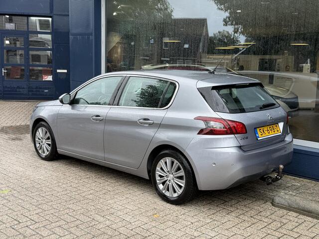 Peugeot 308 1.5 BlueHDi Allure | Buitenkans! | Zeer Zuinige Diesel | Achteruitrijcamera | Parkeersensoren | Dode Hoekbewaking | Full-LED Koplampen | Trekhaak | 16 inch LM-Velgen | Apple Carplay |