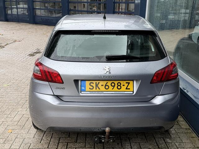 Peugeot 308 1.5 BlueHDi Allure | Buitenkans! | Zeer Zuinige Diesel | Achteruitrijcamera | Parkeersensoren | Dode Hoekbewaking | Full-LED Koplampen | Trekhaak | 16 inch LM-Velgen | Apple Carplay |