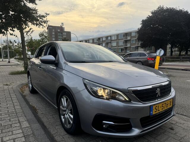 Peugeot 308 1.6 HDI PANO XENON 6BAK 98DKM!