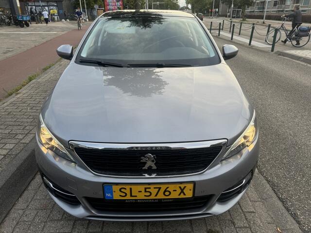 Peugeot 308 1.6 HDI PANO XENON 6BAK 98DKM!